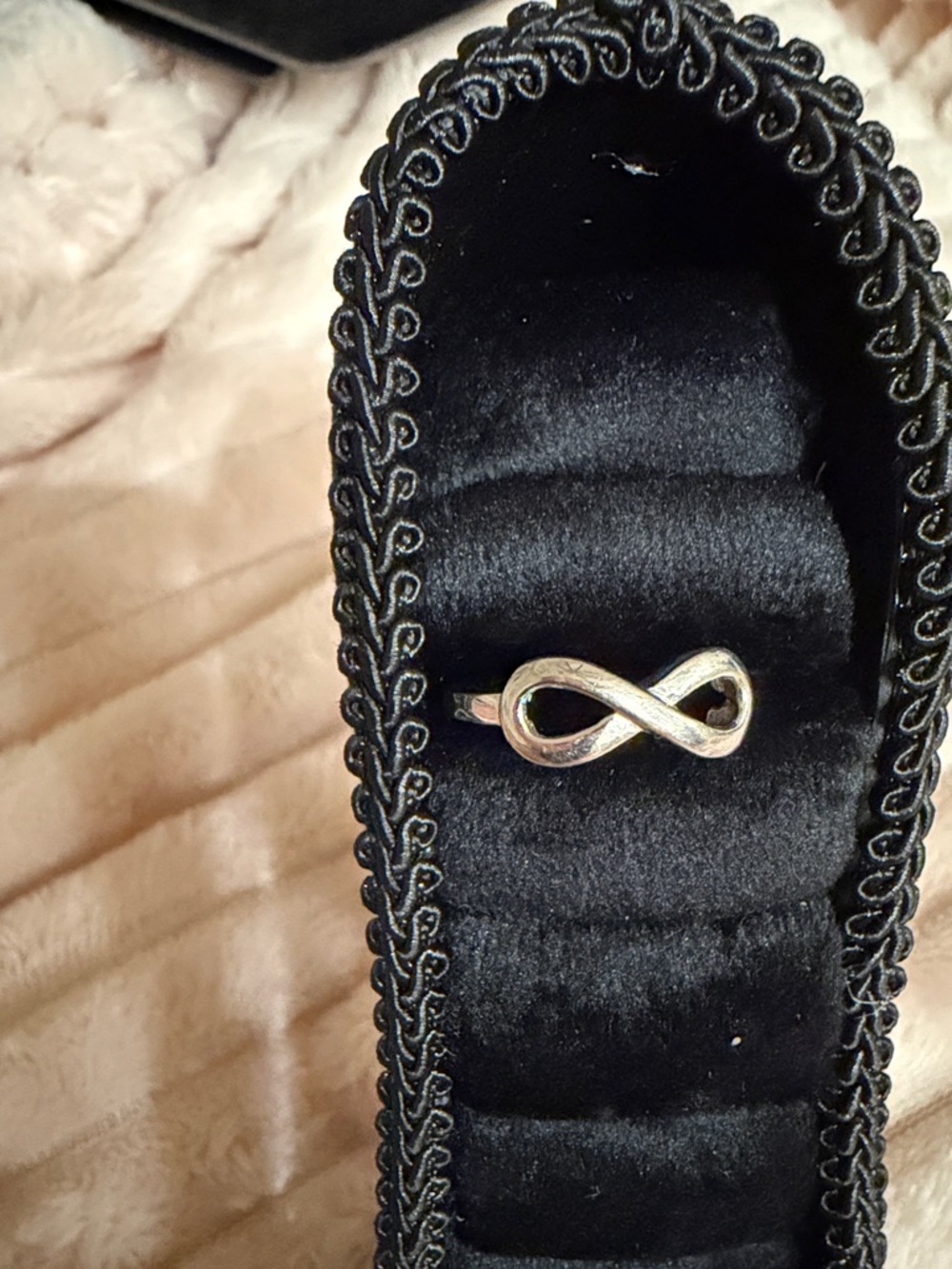 Polished Silver Infinity Ring